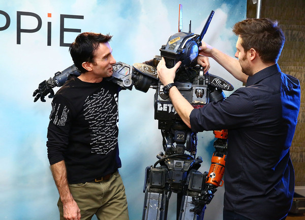 Chappie+Cast+Photo+Call+ZegU8WHuI4kl