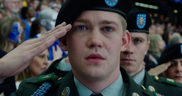 Billy Lynn%5Cs Long Halftime Walk(3).jpg