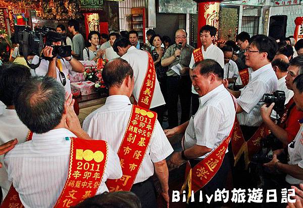 2011基隆中元祭-老大公廟開龕門048.JPG