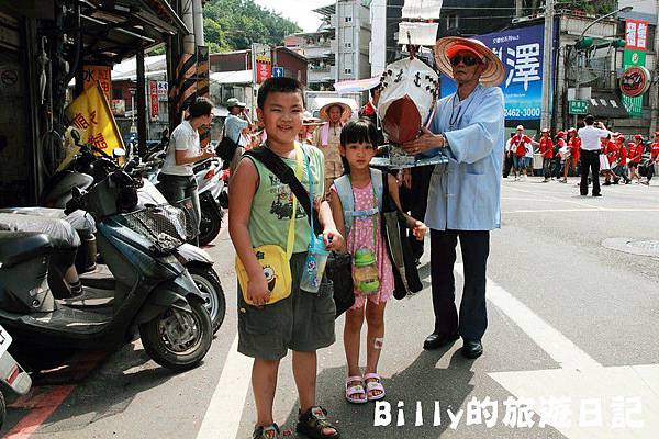 2011基隆中元祭-異國靈情法國公墓祭祀024.JPG