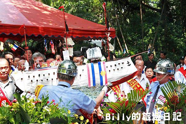 2011基隆中元祭-異國靈情法國公墓祭祀071.JPG