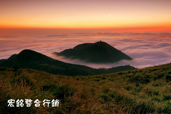 佳作-蔡朝銘-大屯山雲海(NO.590)OK_p1.jpg