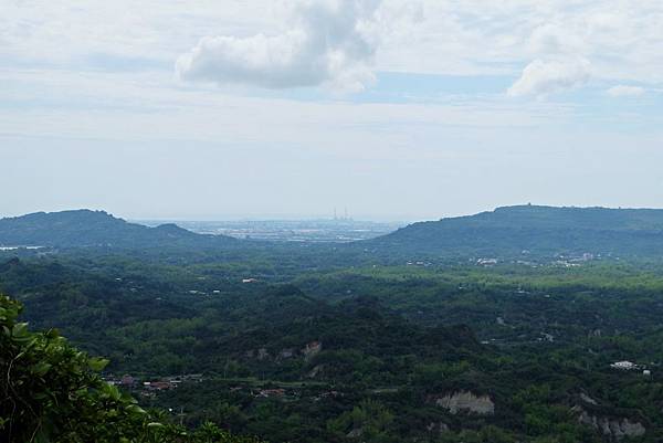 大、小崗山方向風景