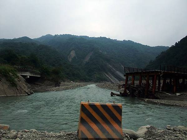 長春谷只剩斷橋殘路