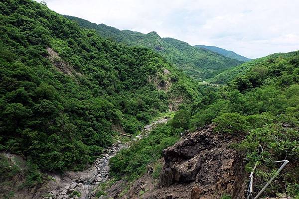 卡悠峰瀑布步道風景 卡悠峰瀑布步道風景