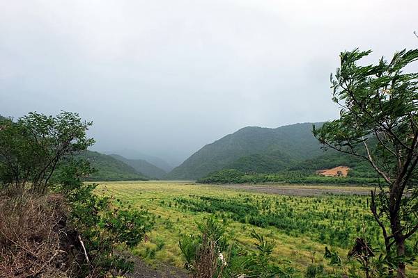 枋山溪河谷烏雲密布 枋山溪河谷烏雲密布