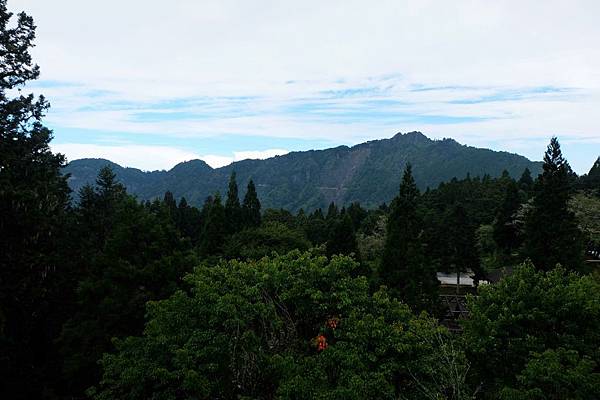 沼平車站遙望大塔山