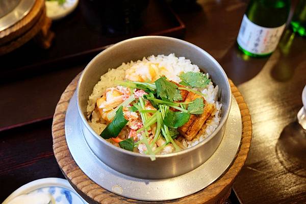 奈良美食「志津香釜飯」