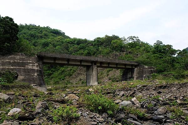 廢棄陸橋