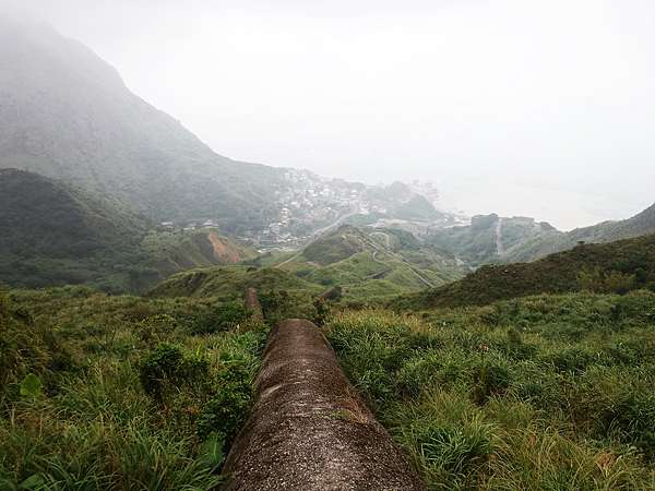黃金稜線 山稜線上的奇景煙囪稜 想和妳看棒球 痞客邦 黃金稜線 山稜線上的奇景煙囪稜 想和妳看棒球 痞客邦