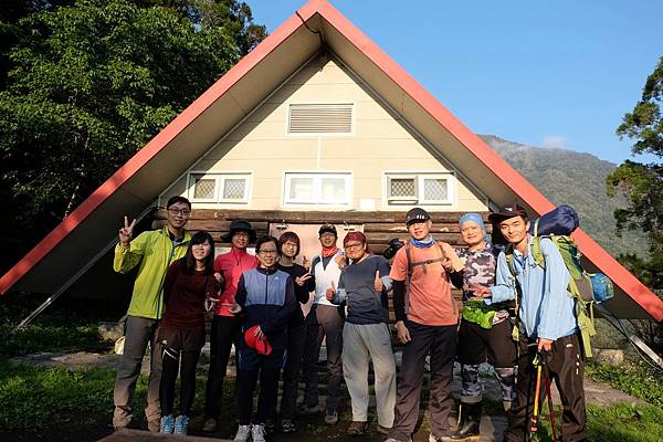 瓦拉米山屋合影 瓦拉米山屋合影