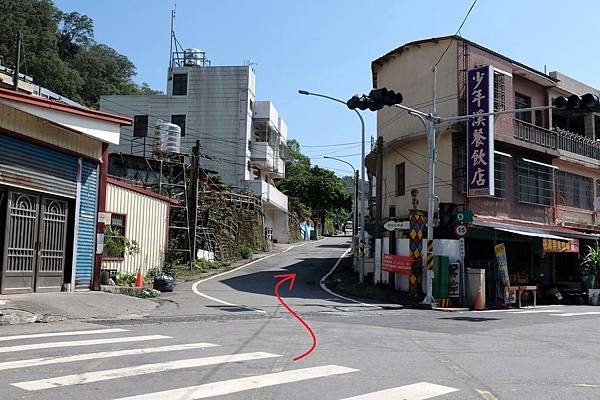 轉進「上寶來產業道路」