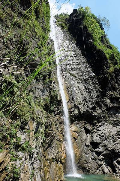 長龍瀑布水落（側面）