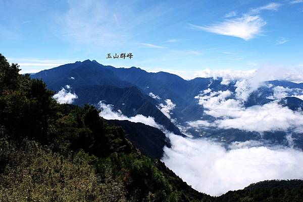 眺望玉山群峰