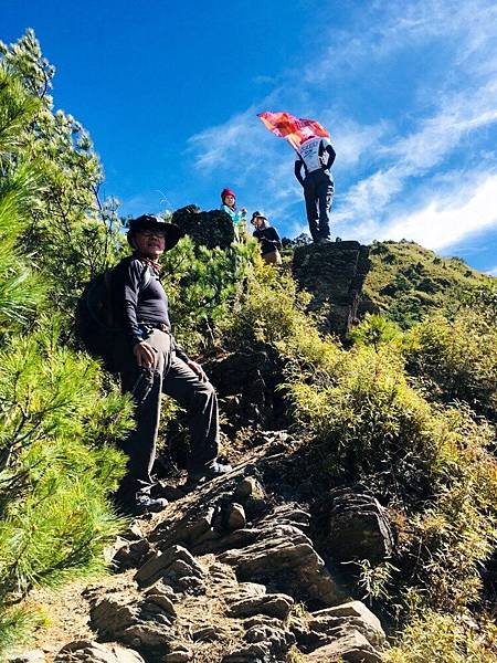 登郡大山北峰途中合影