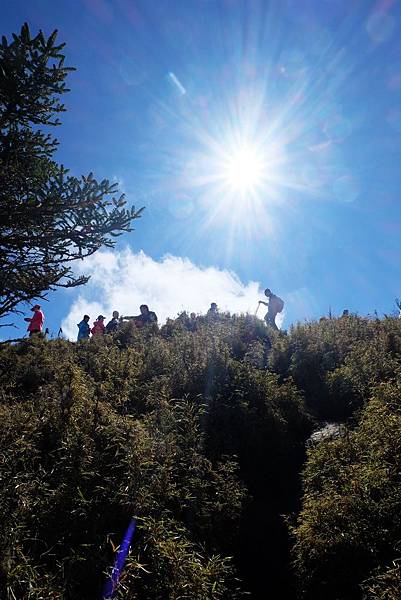 即將登頂郡大山