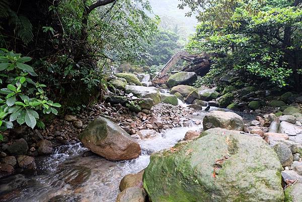 磺溪上游方向 磺溪上游方向