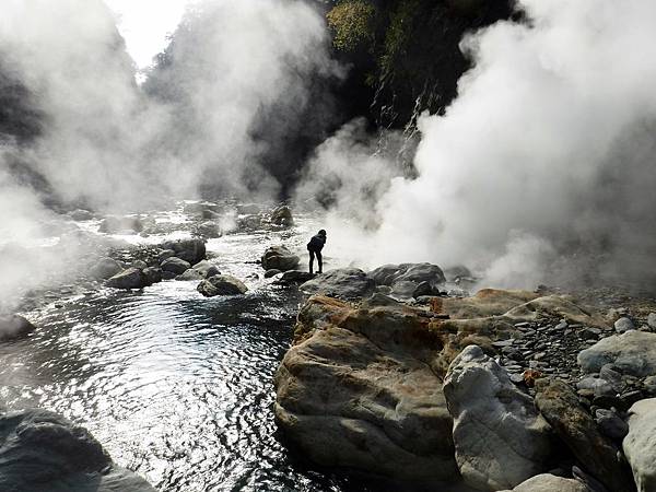 最壯觀「轆轆溫泉超級露頭」