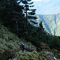 畢祿山陡峭山徑