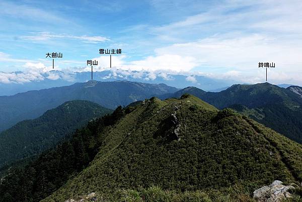 畢祿山往北眺望雪山山脈