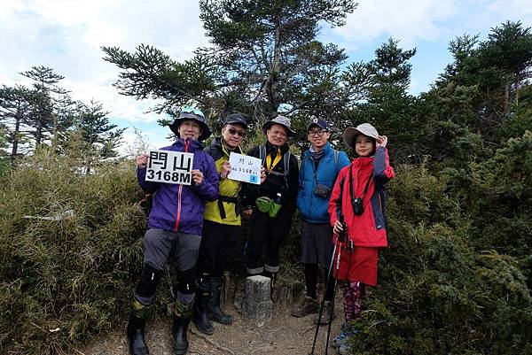 閂山三角點（2.8K，H3186m）合影