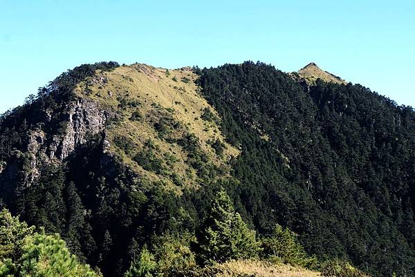 鈴鳴山稜脈登山路徑