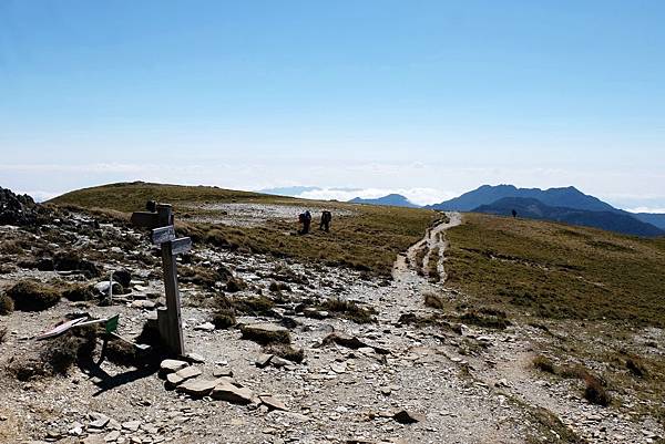 三叉山第二登山口續往嘉明湖