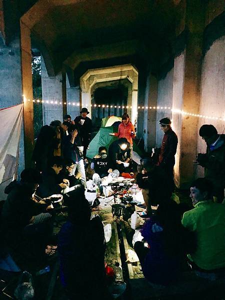 眠月線露營晚餐開趴之夜 眠月線露營晚餐開趴之夜