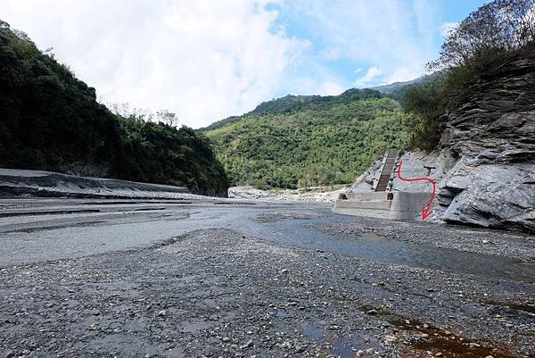 下降北絲鬮溪河床路線