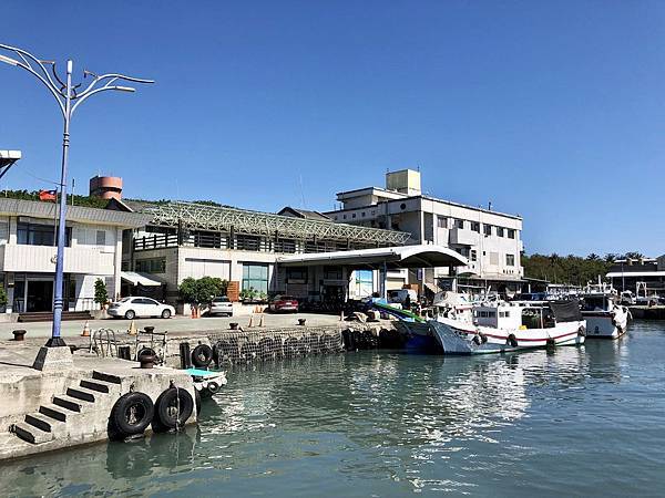 富岡漁港碼頭一景