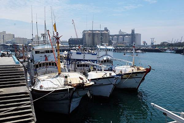 Fw: [遊記] 台灣漁港踏察筆記(11)台中清水。梧棲漁港