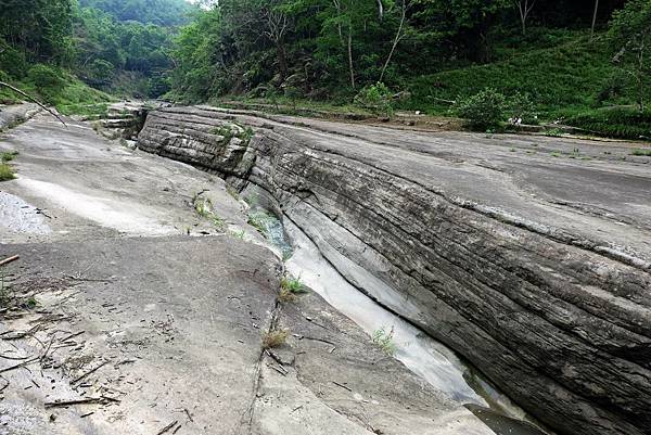 萬年峽谷「圓潤層理」構造