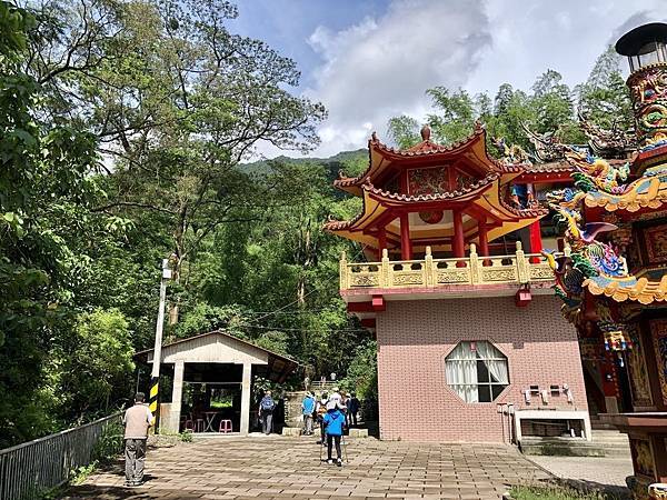 慈津寶宮大津瀑布步道入口