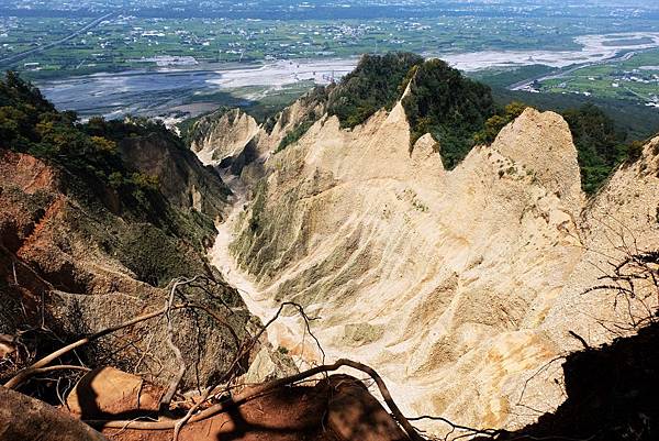 完整展望火炎山大峽谷（1.8K）