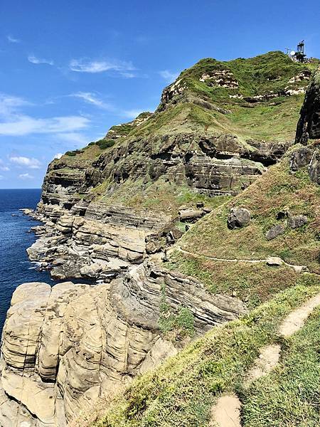 欄杆外岬崖秘徑遇見鼻頭角海岸秘境