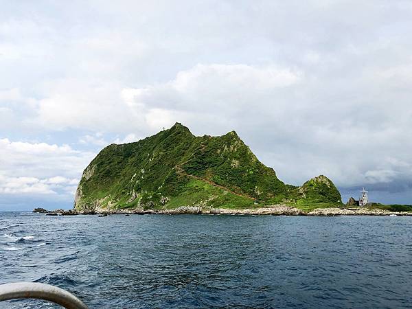 眺望基隆嶼西南岸地貌