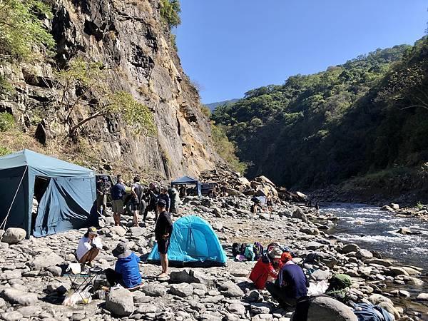 抵達石洞野溪溫泉營地