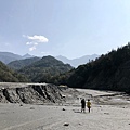 麻平暮山南崩坡下沖積扇河階地形