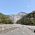 「麻平暮山」南崩坡景象