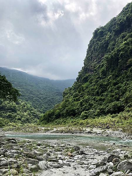 萬里溪河床風景