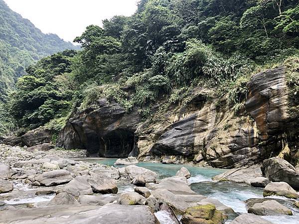 萬里溪鴛鴦谷溫泉彩壁