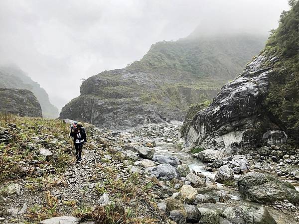 左岸河階地離開初見溪匯口