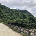 公田底草山溪河橋