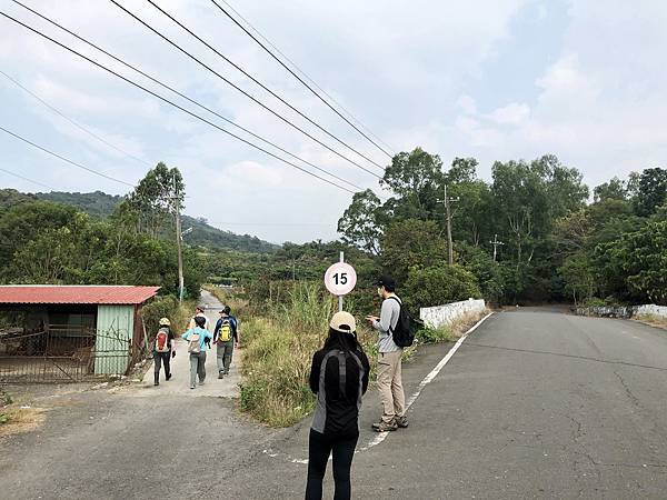 新開路入左岔路