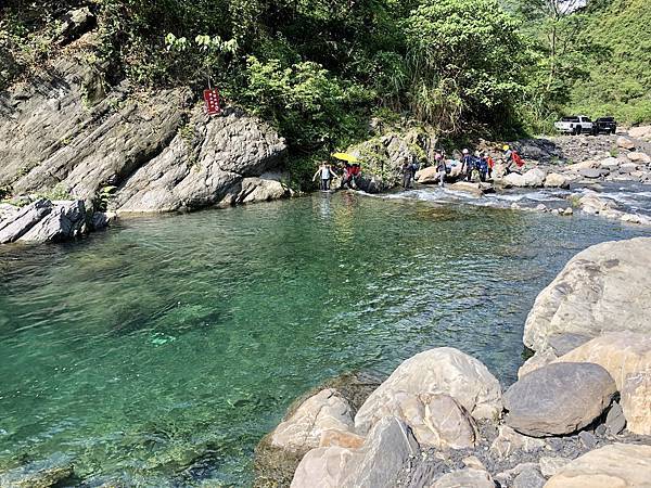 溯溪起點「戲水區」