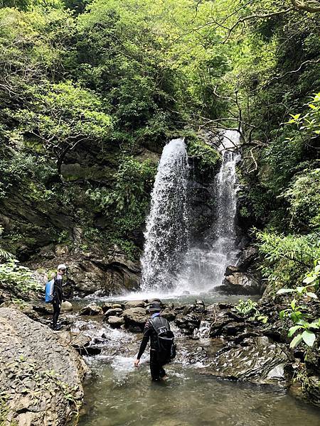 抵達南勢湖溪左瀑布