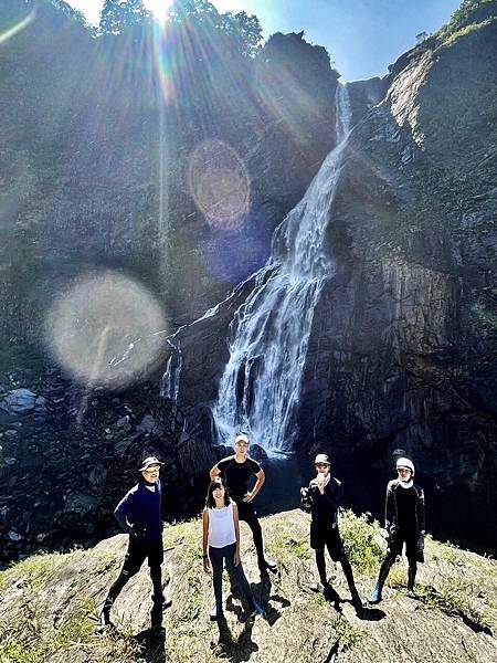 遇見凸明赤腊瀑布 遇見凸明赤腊瀑布