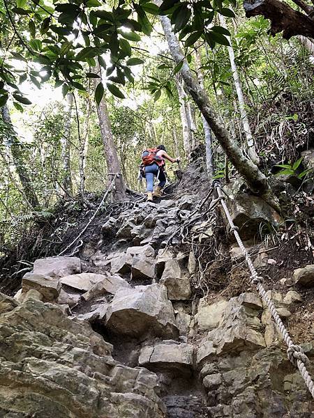 白毛山登山步道