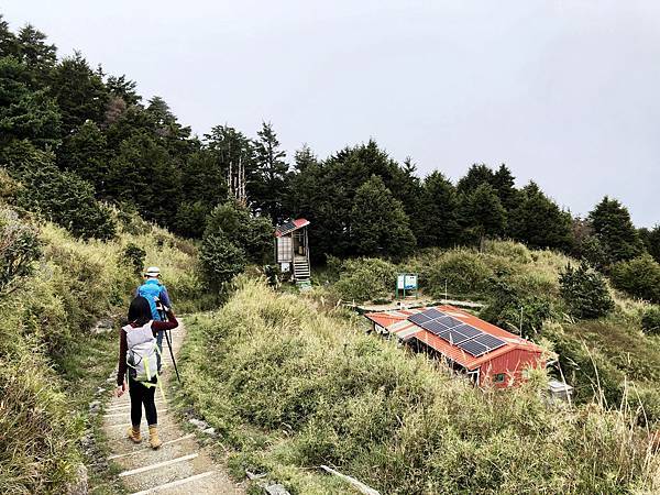 返回庫哈諾辛山屋