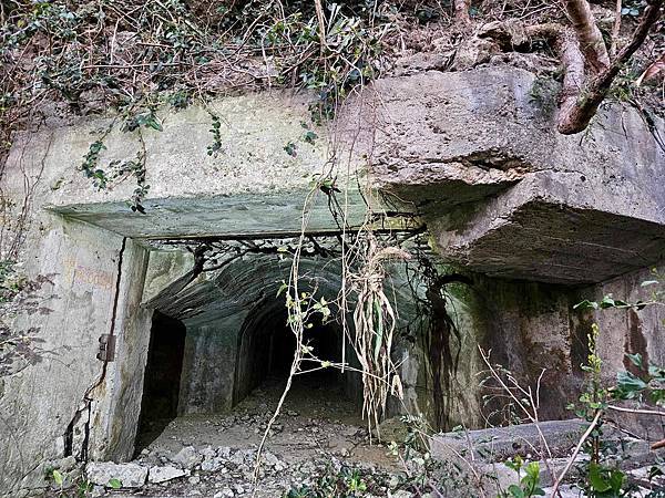 馬鞍山碉堡坑道「北口」